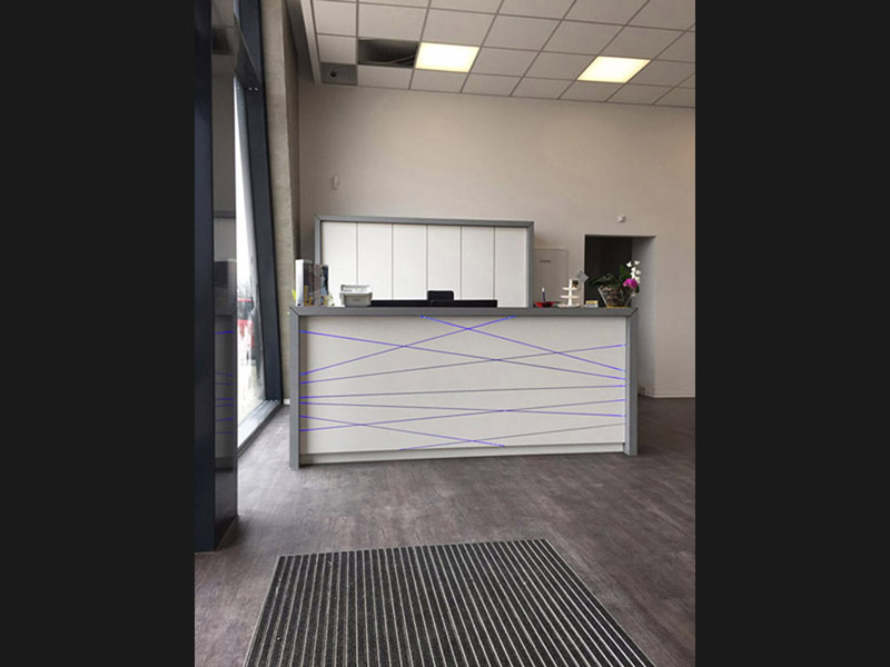 Arbeitstisch mit Rundbogen