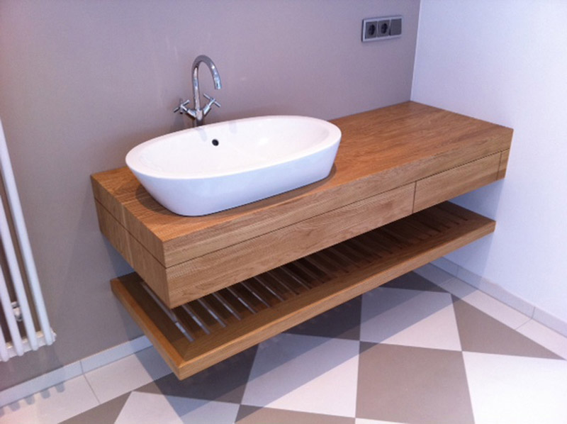 Arbeitstisch mit Rundbogen