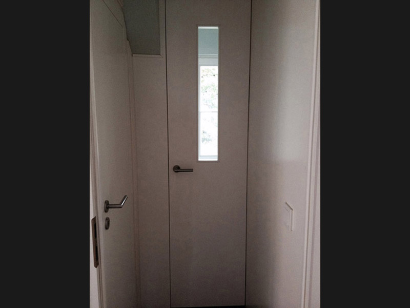 Arbeitstisch mit Rundbogen