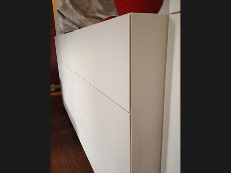 Arbeitstisch mit Rundbogen